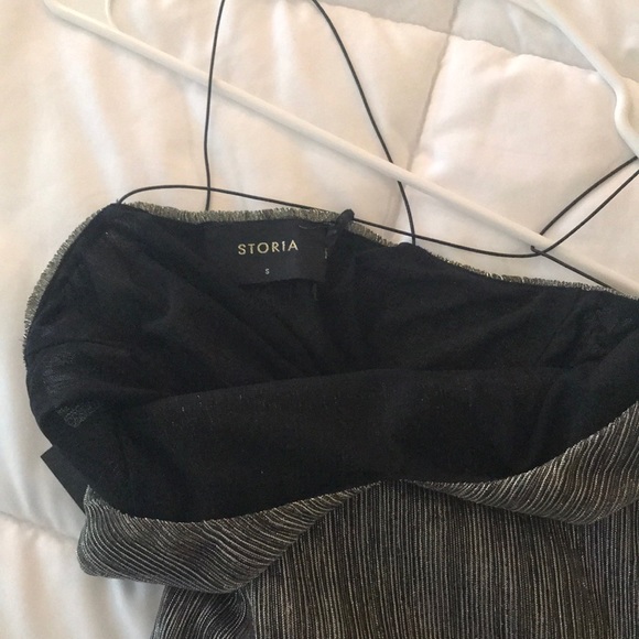 Metallic top NWT - Picture 2 of 5